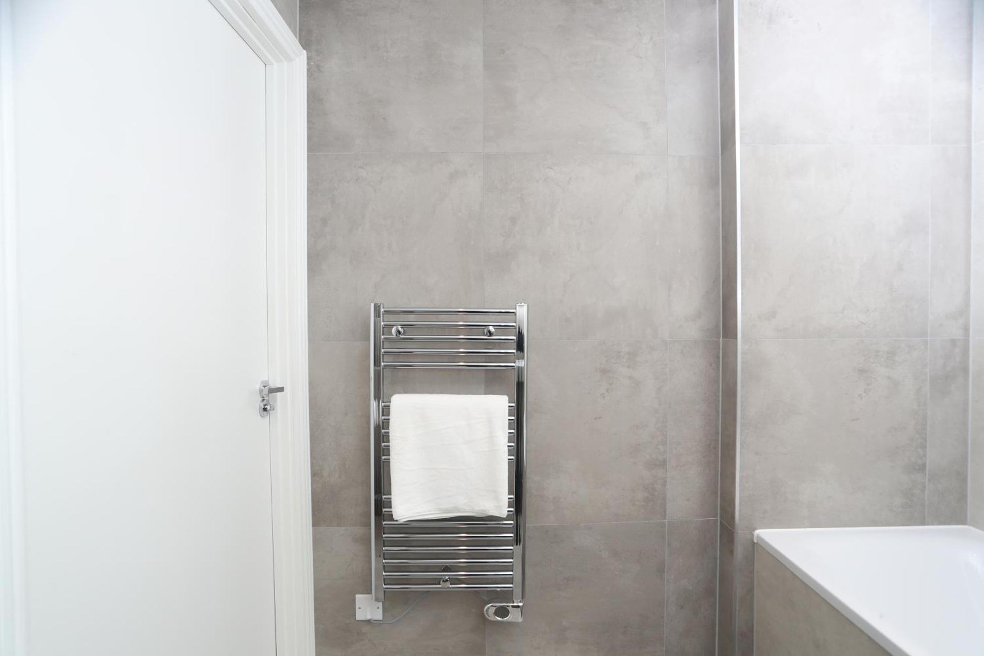 Luxury Apartments In Central Watford Watford  Exterior photo